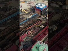 एक नज़दीकी नज़र: मोबाइल स्क्रैप मेटल शीयर हाई रीच डिमोलिशन एक्सकेवेटर हाइड्रोलिक शीयर